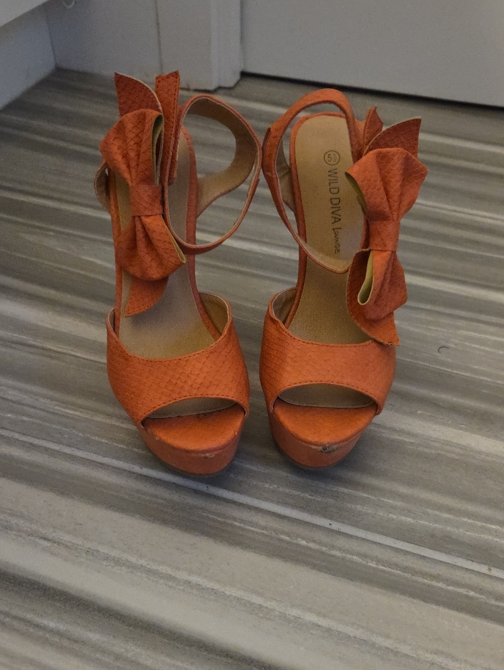 Wild Diva Orange Open-Toe Bow Platform Sandals